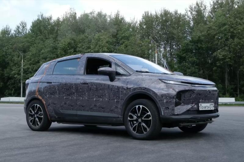 Russia’s New Kama Atom EV Is A Weird-Looking SUV With Chinese Tech