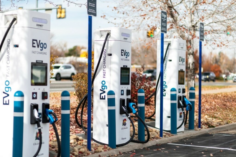 Trump Could Rollback Fuel Economy Standards, Slash Support For EVs