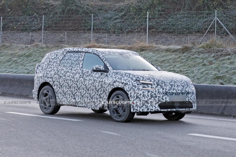 2025 Citroen C5 Aircross Stays True To The Concept In First Spy Shots