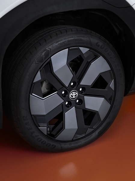 New Toyota Urban Cruiser Is An Electric Suzuki in Disguise With Up To 181 HP and AWD