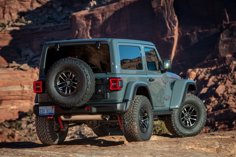 Jeep Drops Its 2025 Wrangler V6 Manual-Only Act Faster Than Jersey Can Ban A Rogue Drone