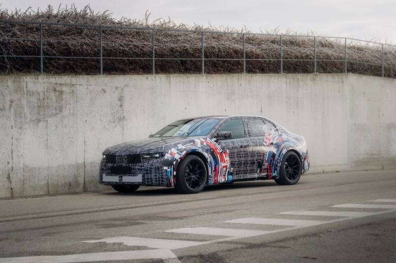 BMW M Teases A Hot Neue Klasse M3 EV