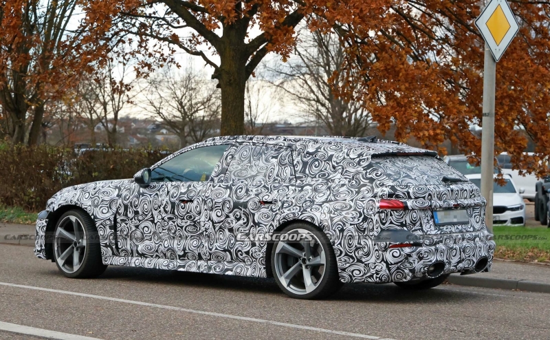 2026 Audi RS5 Avant Shows Off Hybrid Engine’s Fat Oval Tailpipes