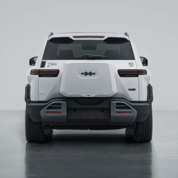 BYD’s New Fang Cheng Bao Titanium 3 Electric SUV Sure Has A Funky Design