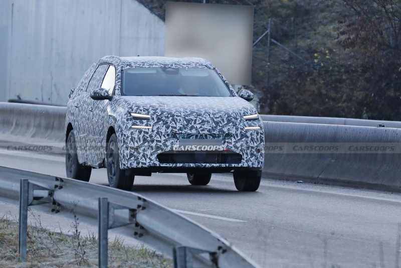 2025 Citroen C5 Aircross Stays True To The Concept In First Spy Shots