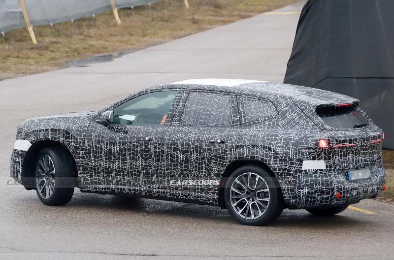 2026 BMW iX3 Neue Klasse Flaunts Production LEDs In Latest Spy Shots