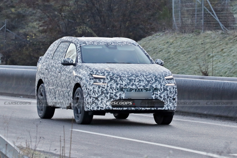 2025 Citroen C5 Aircross Stays True To The Concept In First Spy Shots